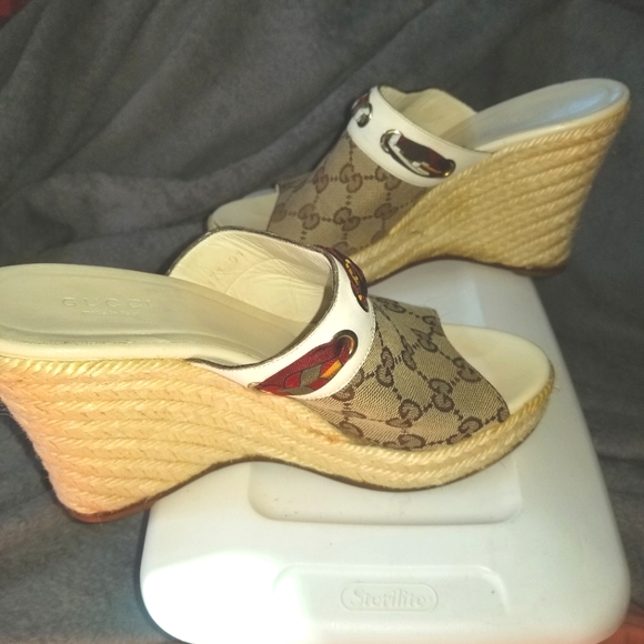 Gucci GG Logo Canvas And Leather Wedge Espadrille Sandals Size 7 - Picture 8 of 10